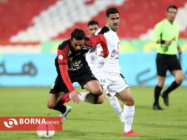 دیدار تیم های فوتبال  پرسپولیس - ماشین‌سازی