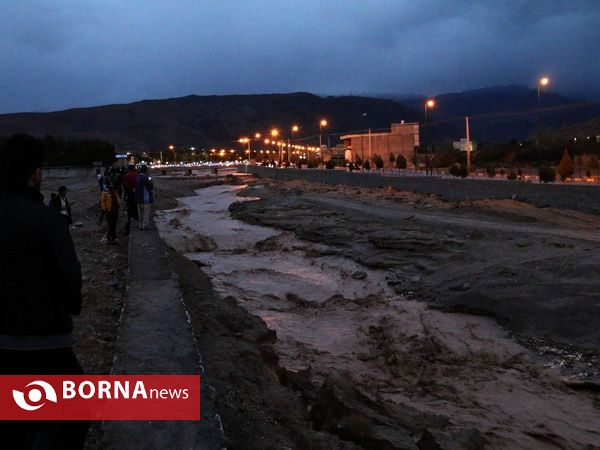 جاری شدن سیل در رودخانه شهرستان تفت