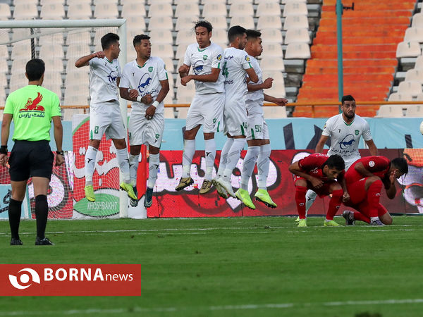 دیدار تیم های پرسپولیس تهران - ماشین سازی تبریز