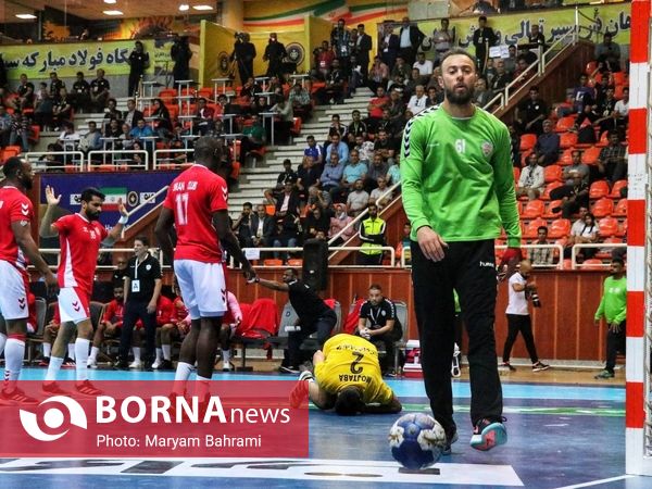 دیدار تیم های هندبال سپاهان - عمان کلاب