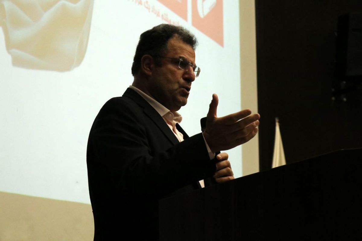 محمود گبرلو ؛ رسانه بحران ساز و بحران زاست