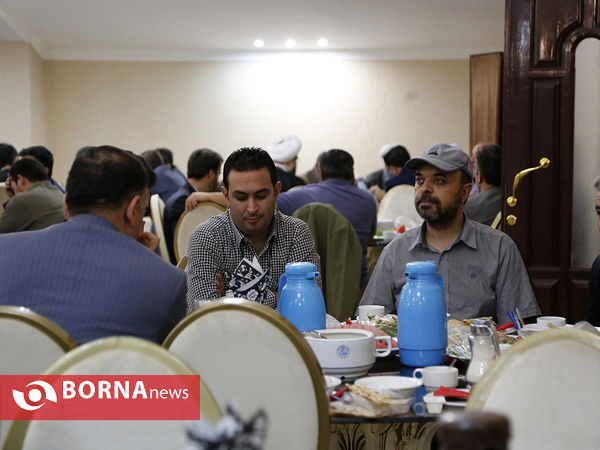 ضیافت افطاری حجت الاسلام والمسلمین احمد مازنی