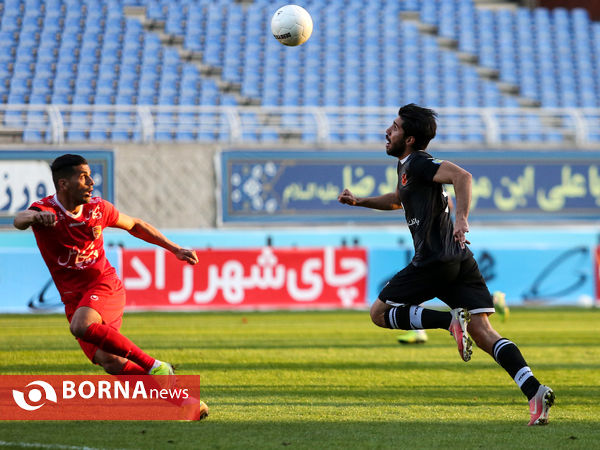 دیدار تیم های شهرخودرو مشهد و مس رفسنجان