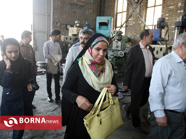 بازدید فرماندار قدس از کارخانه مهیار سنگ شکن