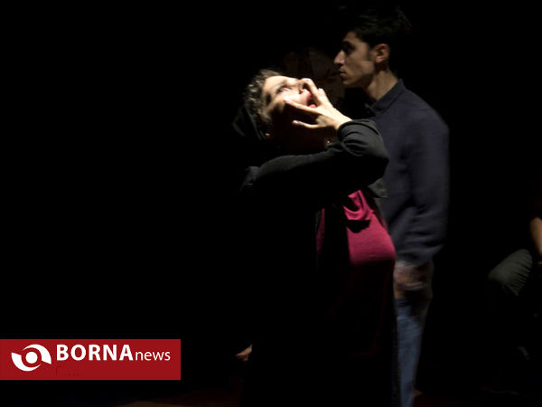 نمایش« که » به کارگردانی شایان فیروزی