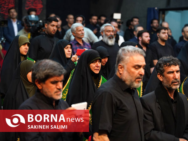  آیین برافراشتن پرچم عزای حسینی برفراز بلندترین سکوی پرچم ایران