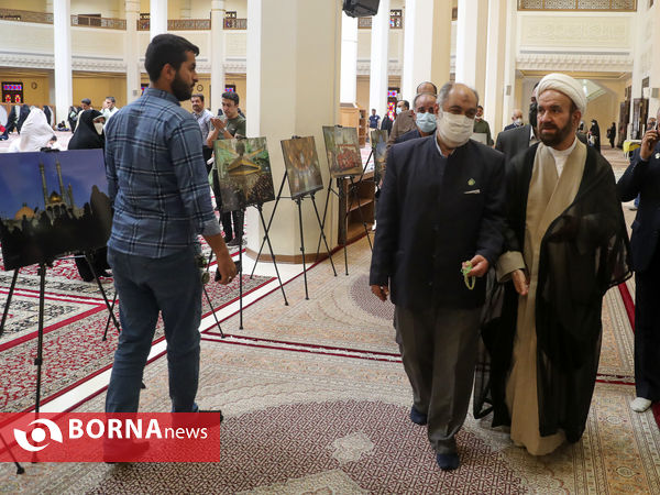 نمایشگاه عکس « کرامت » در حرم شاهچراغ(ع)