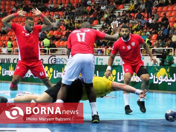 دیدار تیم های هندبال سپاهان - عمان کلاب