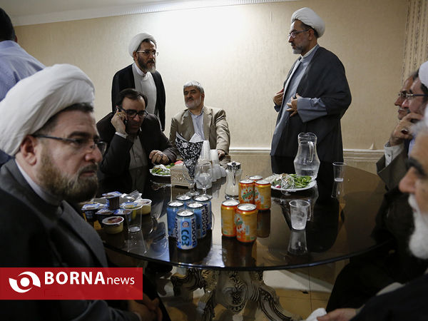 ضیافت افطاری حجت الاسلام والمسلمین احمد مازنی