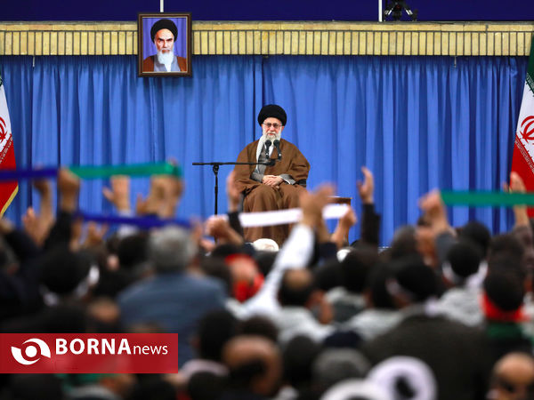 دیدار مردم اصفهان با رهبر انقلاب