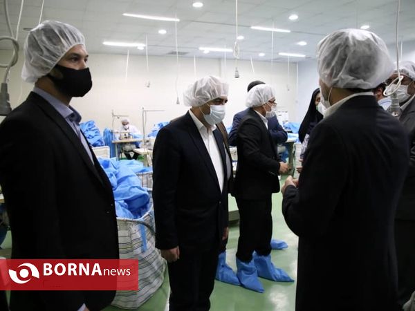 بازدید استاندار قم از واحد تولید ماسک
