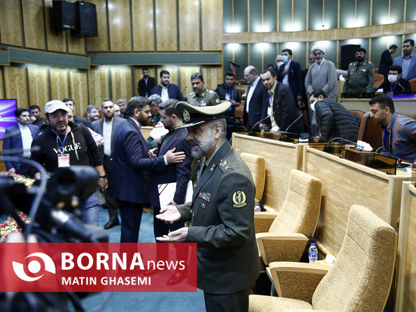 نشست خبری وزیر دفاع و پشتیبانی نیرو های مسلح