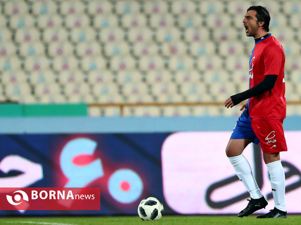 مسابقه فوتبال" یادبود انصاریان و میناوند"