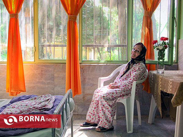 بازدید مسئولان غرب تهران از آسایشگاههای سالمندان