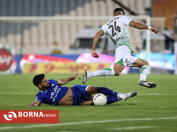 دیدار تیم های فوتبال استقلال - ذوب آهن