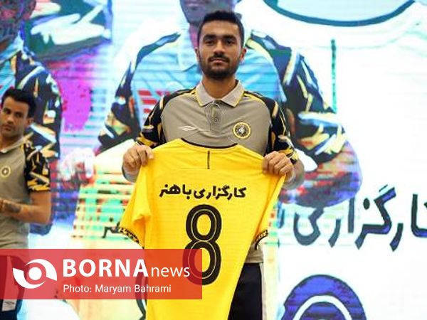 رونمایی از کیت لباس تیم فوتبال فولادمبارکه سپاهان