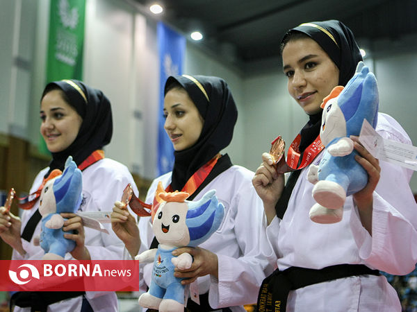 مراسم اهدای مدال مسابقات پومسه تیمی دانشجویان جهان
