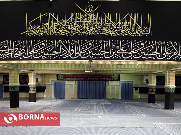 مراسم عزاداری شب هشتم محرم با حضور رهبر انقلاب