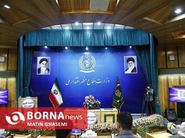 نشست خبری وزیر دفاع و پشتیبانی نیرو های مسلح