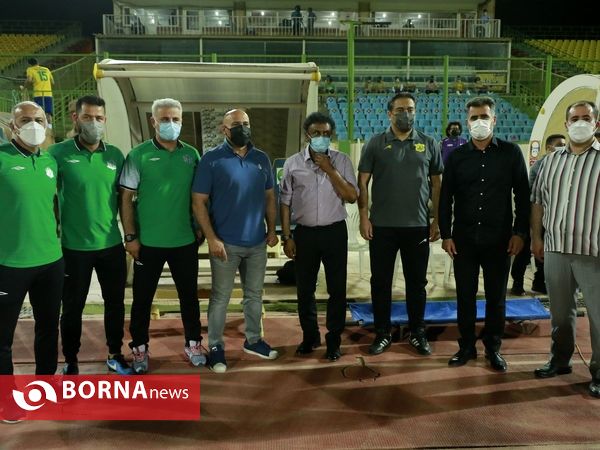 حاشیه دیدار تیم های فوتبال صنعت نفت و آلومینیوم