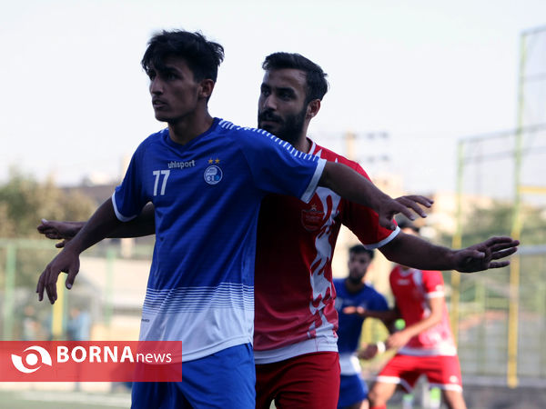 دیدار تیم های فوتبال امید استقلال- پرسپولیس