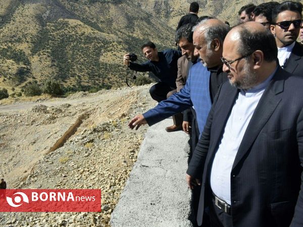 بازدید وزیر کار و استاندار از پروژه 620واحدی مسکن مهر پاوه