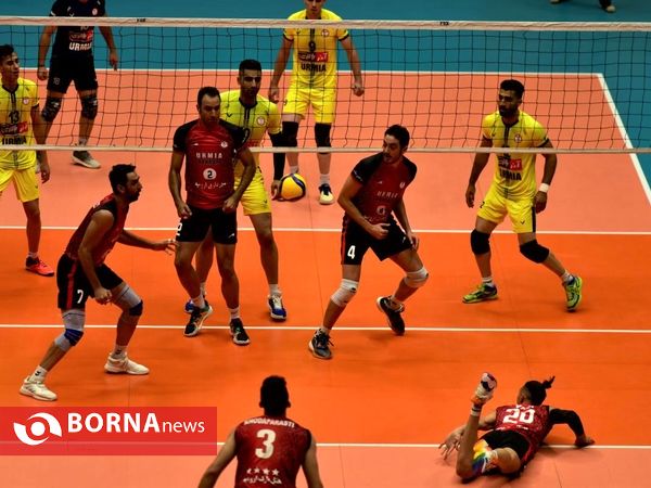 شهرآورد هفته اول لیگ برتر والیبال: شهرداری ارومیه - آذرباتری