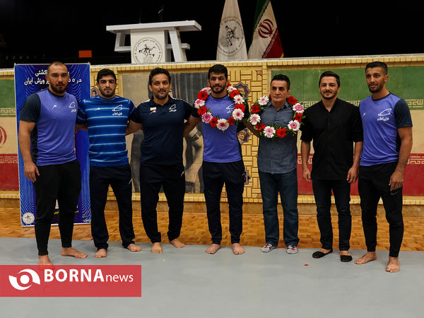 رونمایی از تصاویر برترین‌های ۱۰۰ سال کشتی ایران