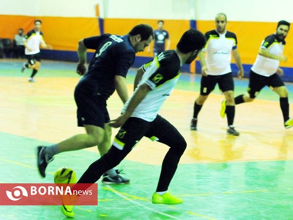 برگزاری فوتسال بین احزاب