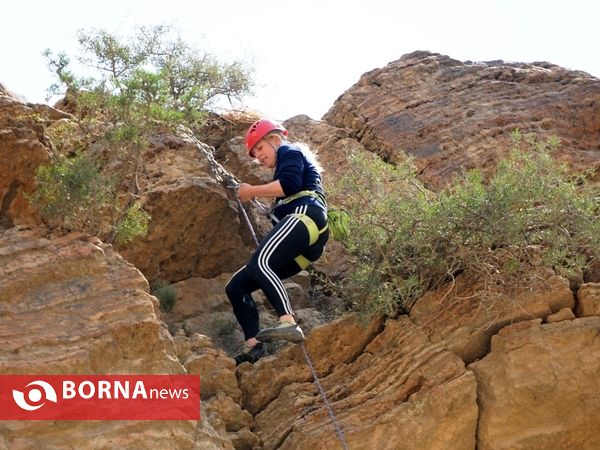 صخره نوردی در منطقه تنگه وردیج- غرب تهران