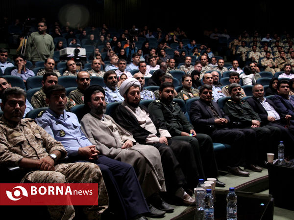 تئاتر"مهنا" زندگی خلبان شهید عباس دوران در شیراز