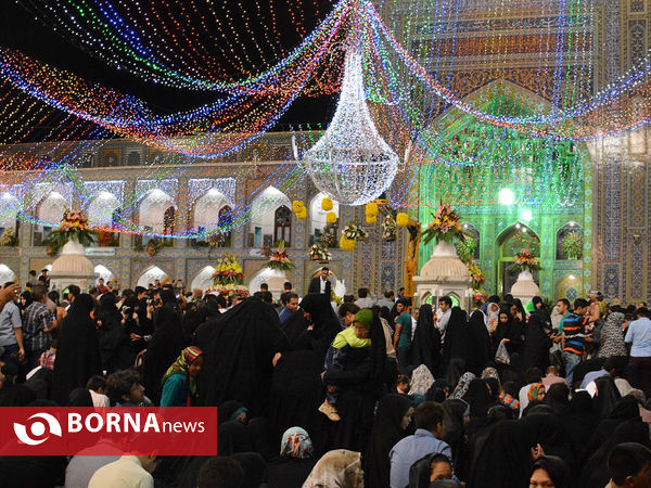 حرم مطهر رضوی  درشب میلاد امام رضا(ع)