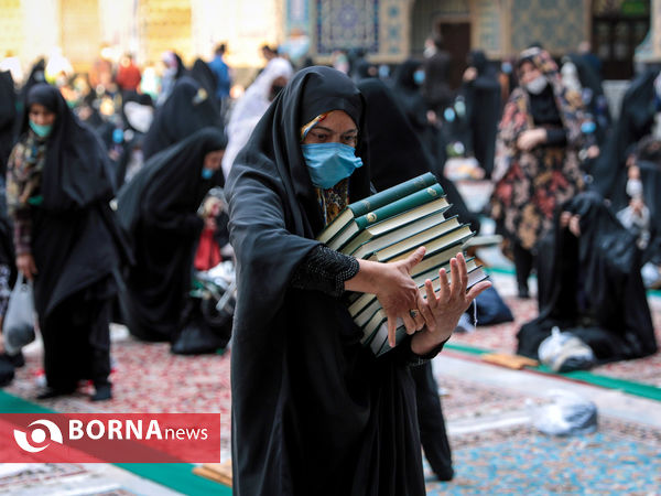 ترتیل خوانی قرآن کریم در حرم مطهر رضوی