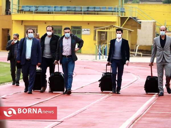 در حاشیه دیدار تیم های صنعت نفت - ذوب آهن