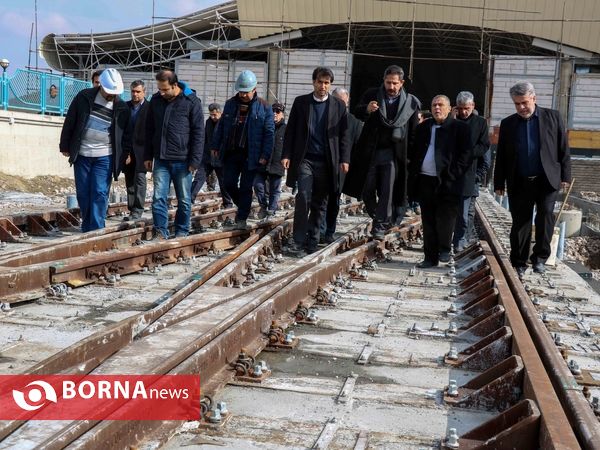 بازدید مدیران ارشد شهرداری از پروژه قطار شهری تبریز 