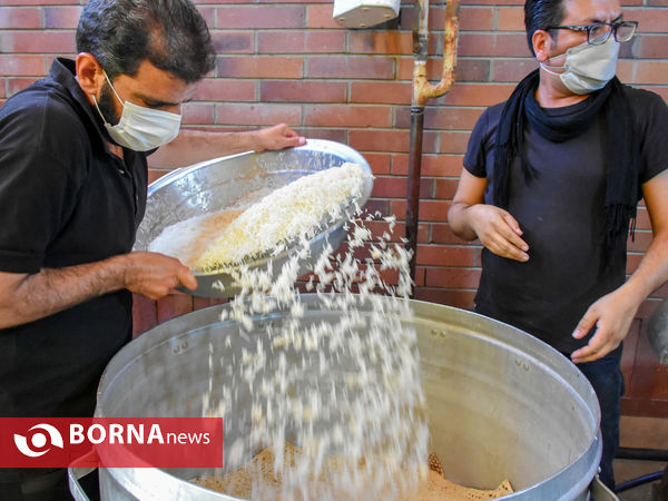 سفره‌دار مجلس حسین(ع)