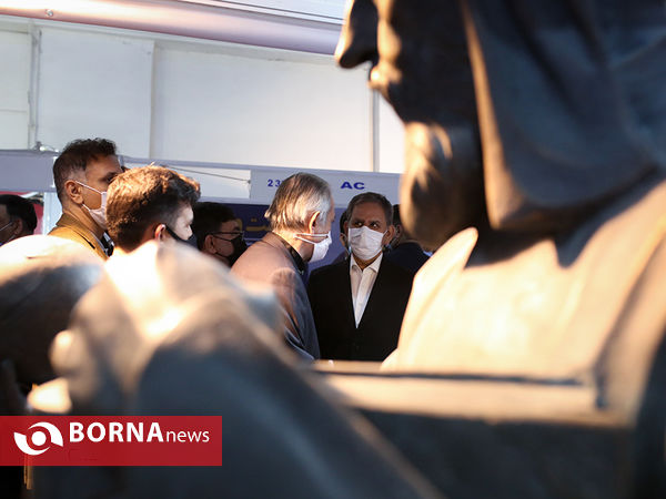 بازدید جهانگیری از نمایشگاه بین المللی نفت، گاز، پالایش و پتروشیمی