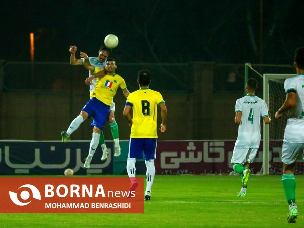 دیدار تیم های فوتبال صنعت نفت - آلومینیوم