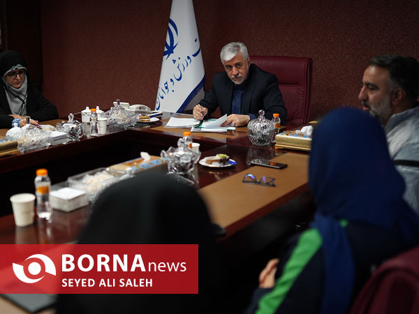 دیدار بانوان مدال آور با وزیر ورزش و جوانان