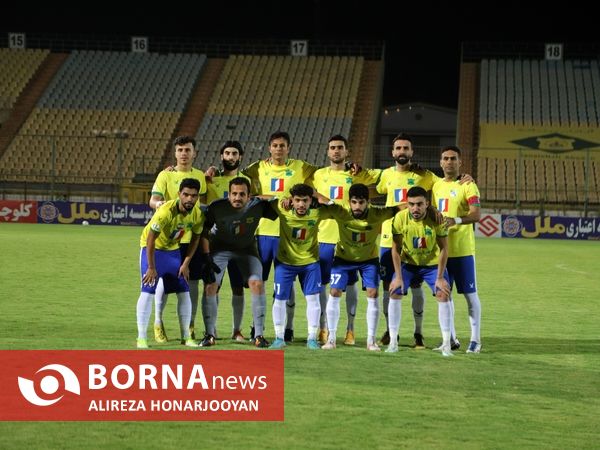 دیدار تیم های فوتبال صنعت نفت - سپاهان