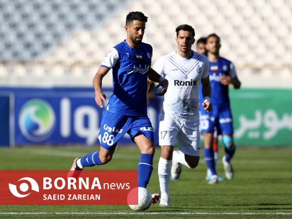 دیدار تیم های استقلال تهران - ملوان بندر انزلی