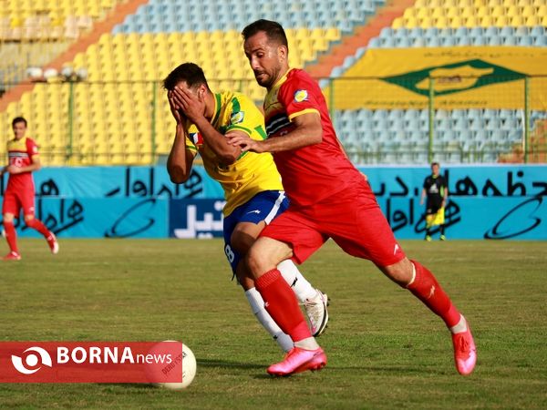 دیدار تیم های فوتبال صنعت نفت - فولاد