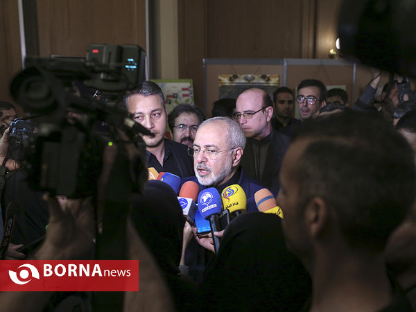 رونمایی از نمایشگاه اسناد "نقش وزارت امورخارجه در دفاع مقدس"