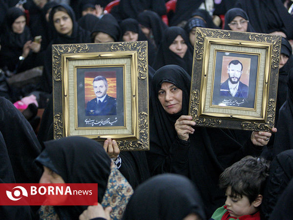 مراسم یادبود شهدا در امامزاده صالح