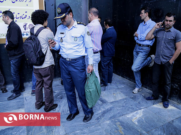 تجمع مقابل شهرداری تهران