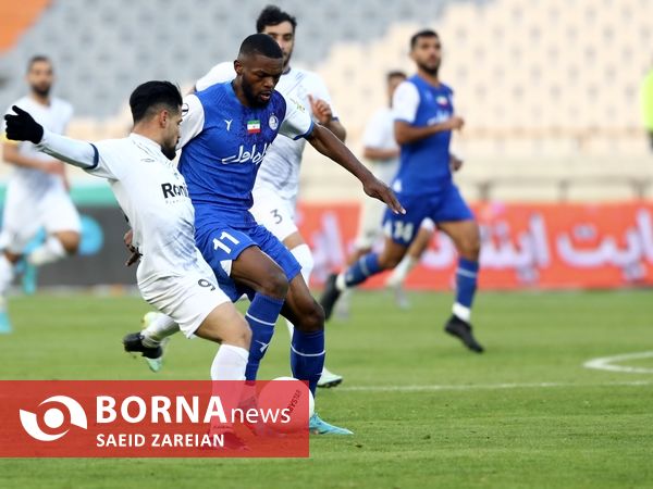 دیدار تیم های استقلال تهران -ملوان بندر انزلی