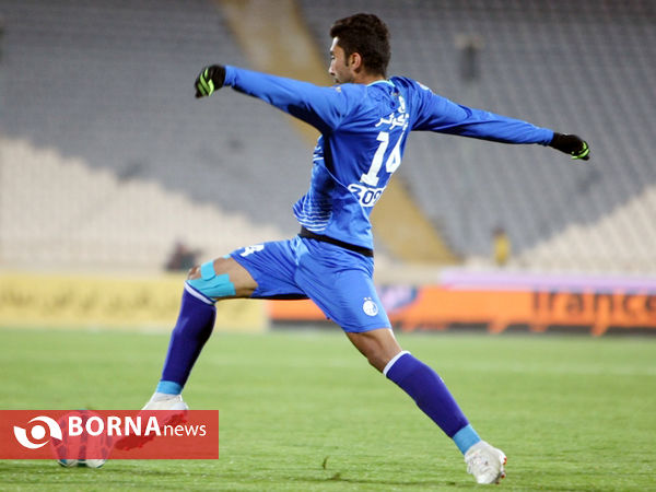 دیدار تیم های استقلال تهران - گسترش فولاد تبریز