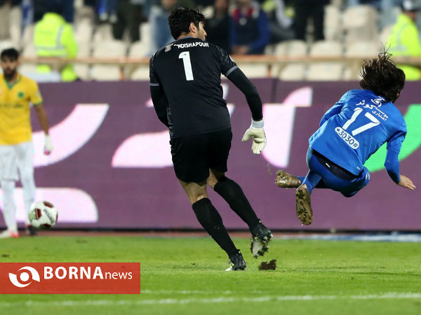 دیدار تیم های استقلال تهران - صنعت نفت آبادان