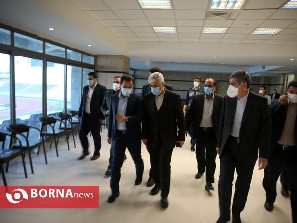 بازدید وزیر ورزش و جوانان از ورزشگاه پارس شیراز