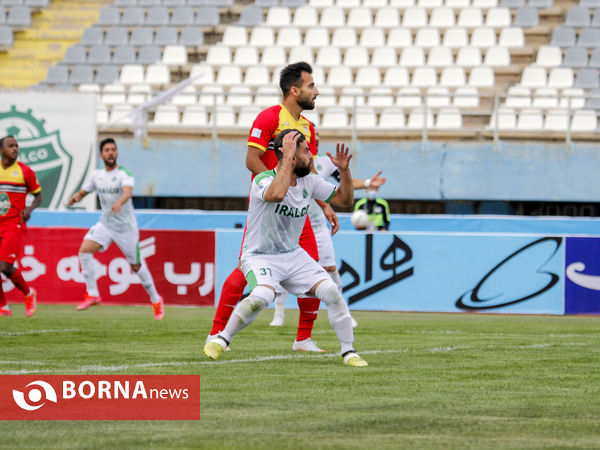 دیدار تیم‌های فوتبال آلومینیوم اراک - فولاد خوزستان